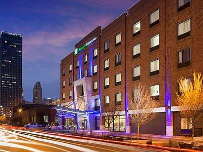Express & Downtown - Bricktown By Ihg Hotel Oklahoma City